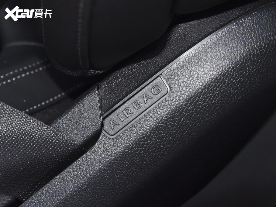 2022YE Ŀ E 300 L \ӕr