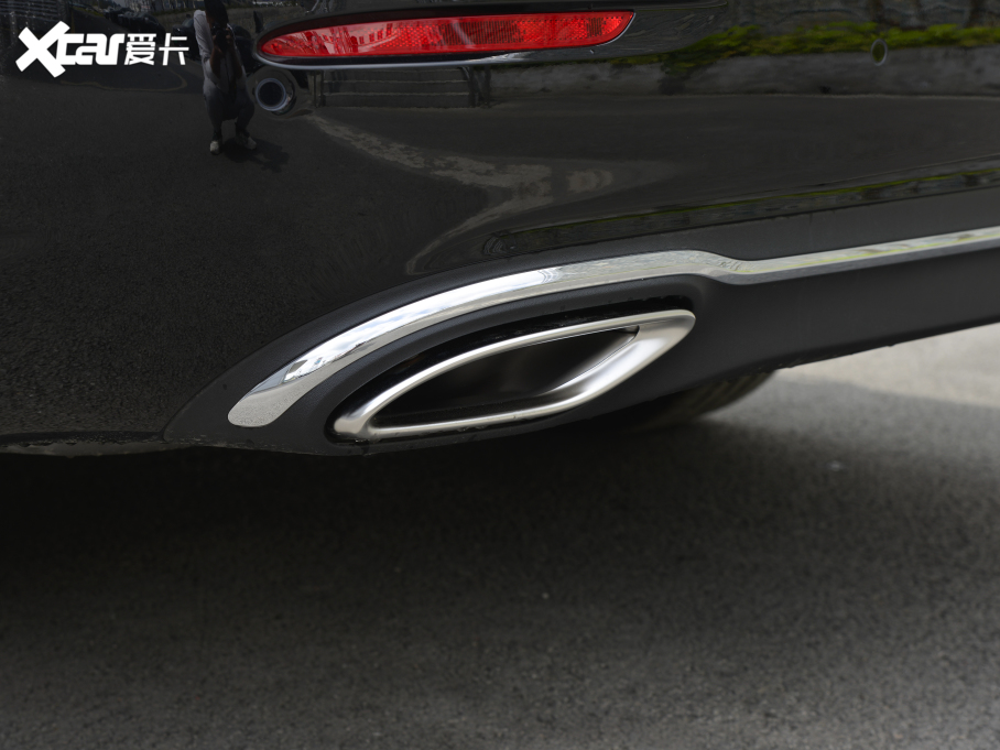 2022YE(j) Ŀ E 300 L F