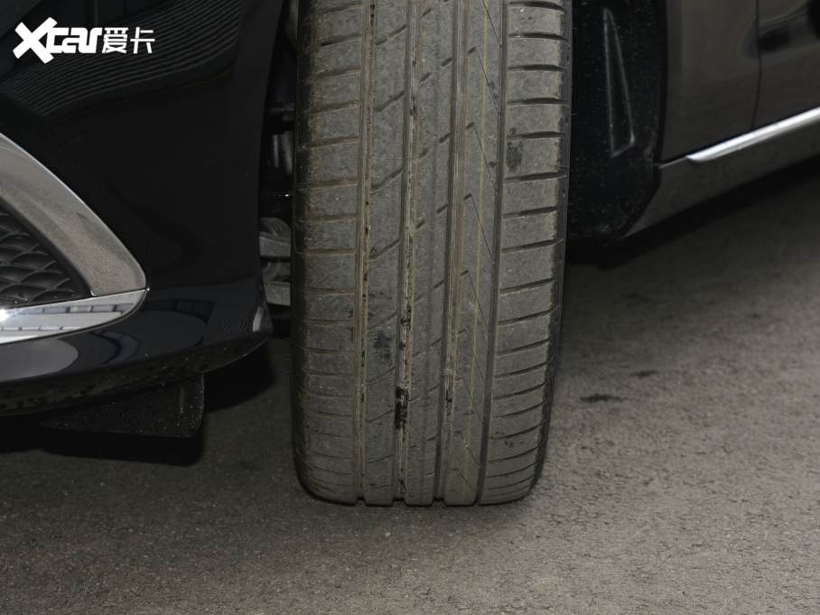 2022YE Ŀ E 300 L F