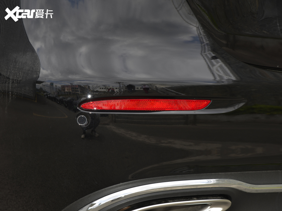 2022YE Ŀ E 300 L F