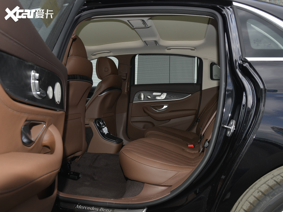 2022YE Ŀ E 300 L F