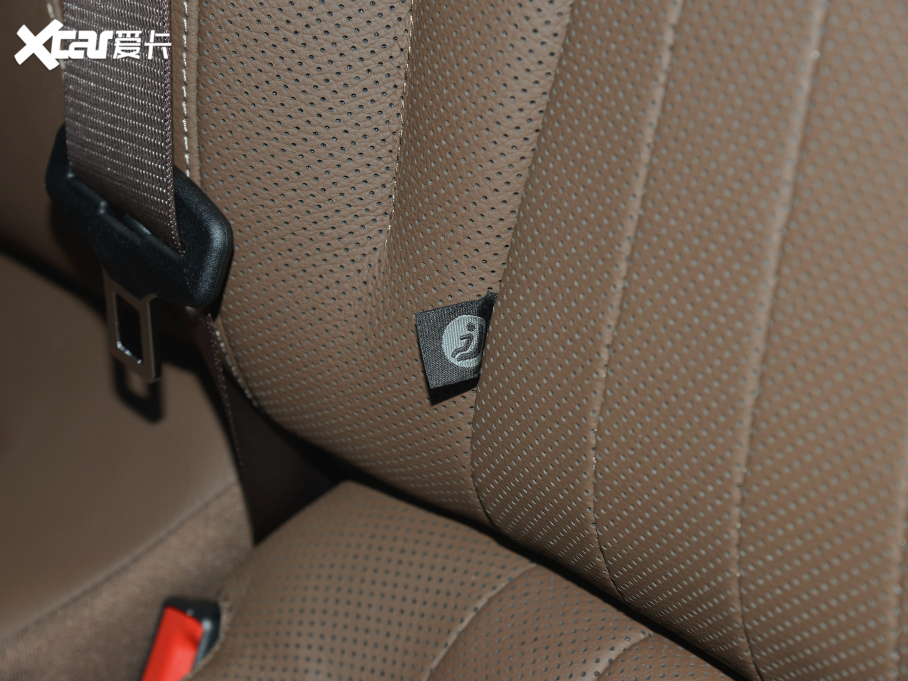 2022YE Ŀ E 300 L F