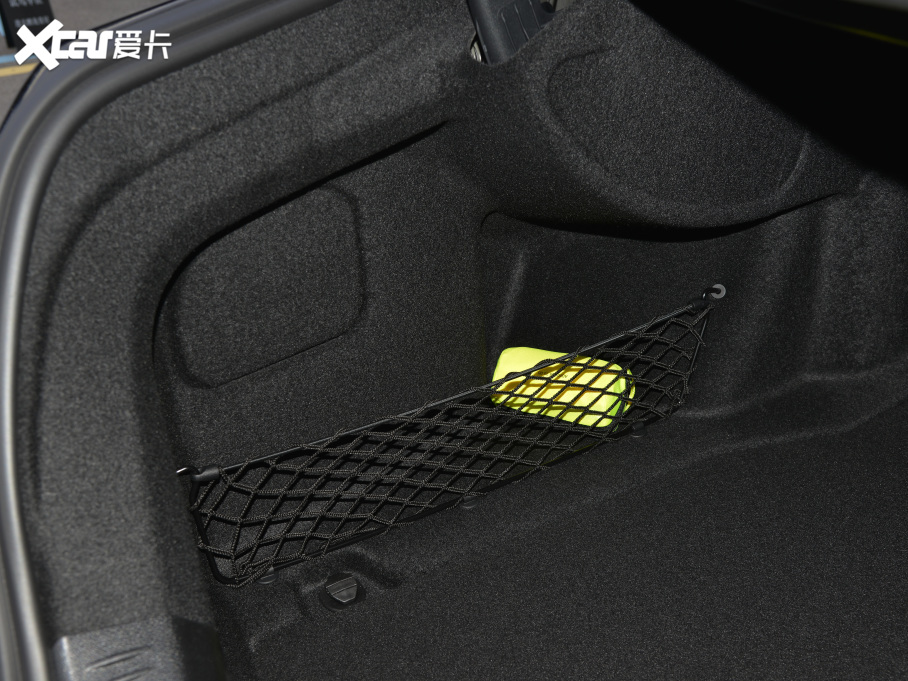 2022YE Ŀ E 300 L F