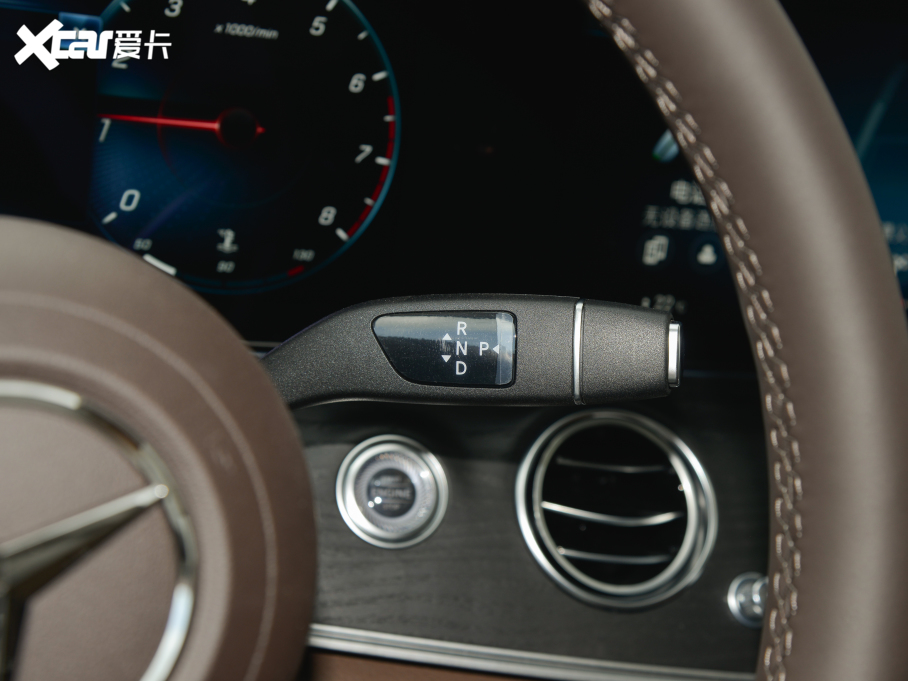 2022YE Ŀ E 300 L F