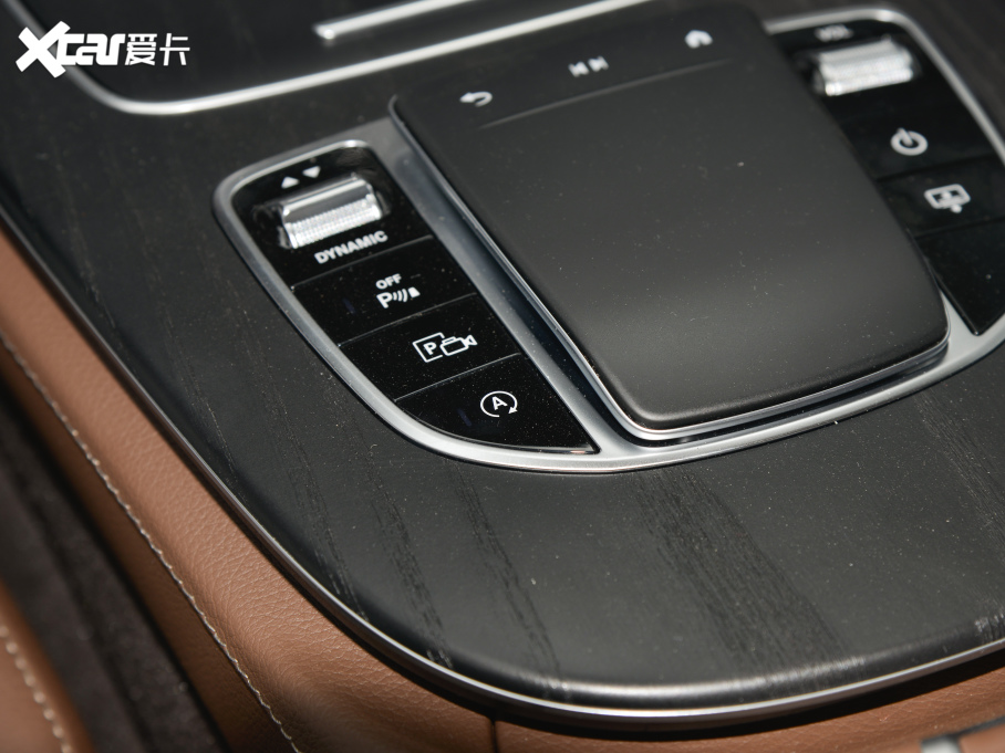 2022YE Ŀ E 300 L F