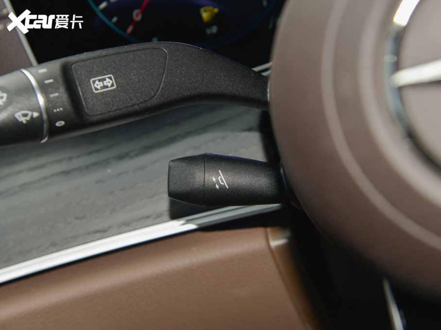 2022YE Ŀ E 300 L F