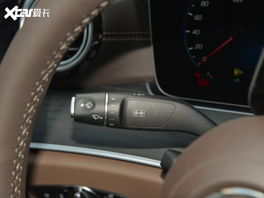 2022YE Ŀ E 300 L F