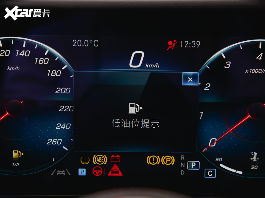 2022YE Ŀ E 300 L F