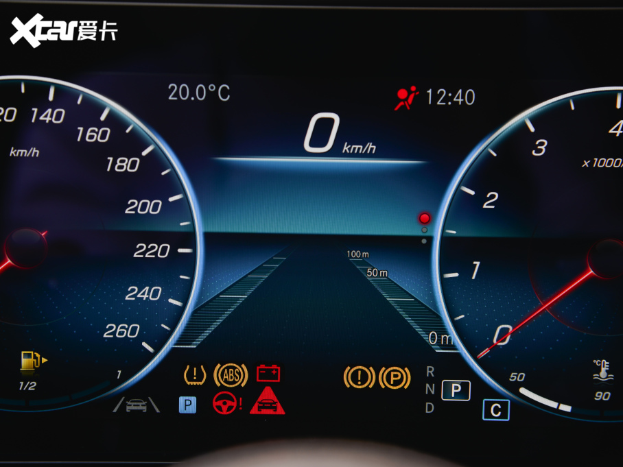 2022��YE�� �Ŀ�� E 300 L ���F��