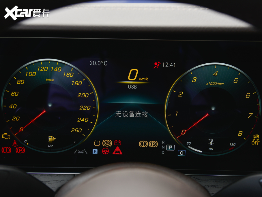 2022��YE�� �Ŀ�� E 300 L ���F��