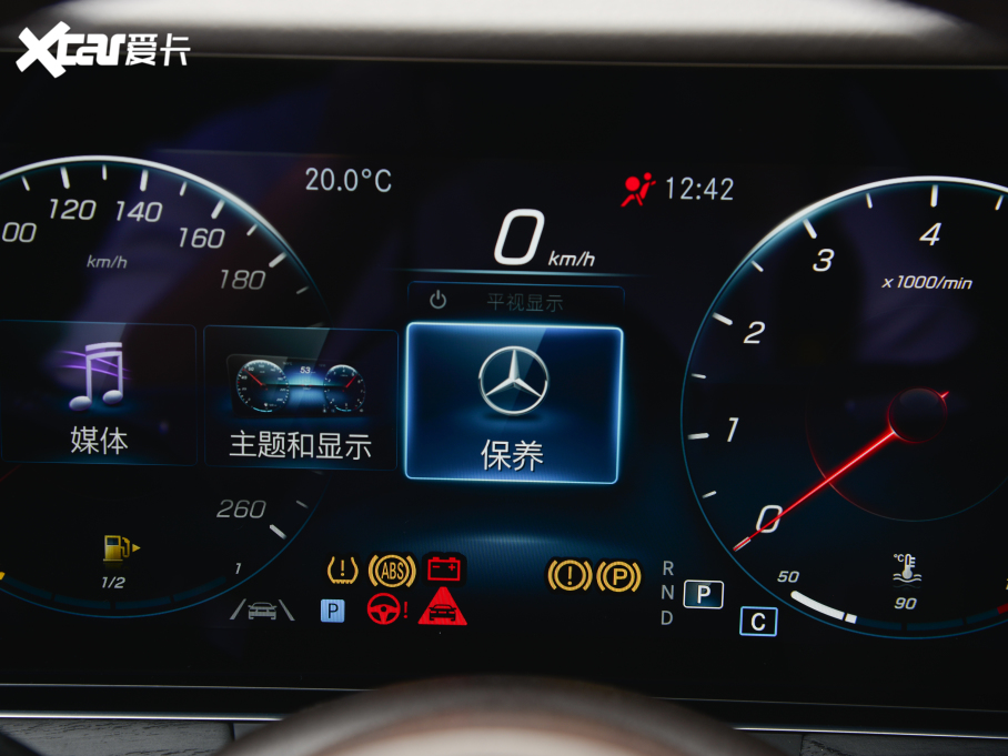 2022YE Ŀ E 300 L F