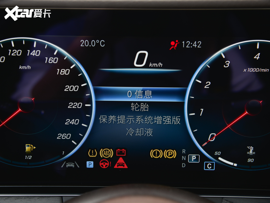 2022YE Ŀ E 300 L F