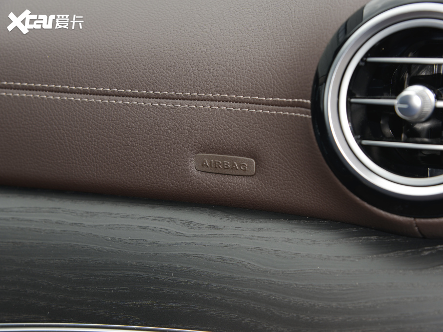 2022YE Ŀ E 300 L F