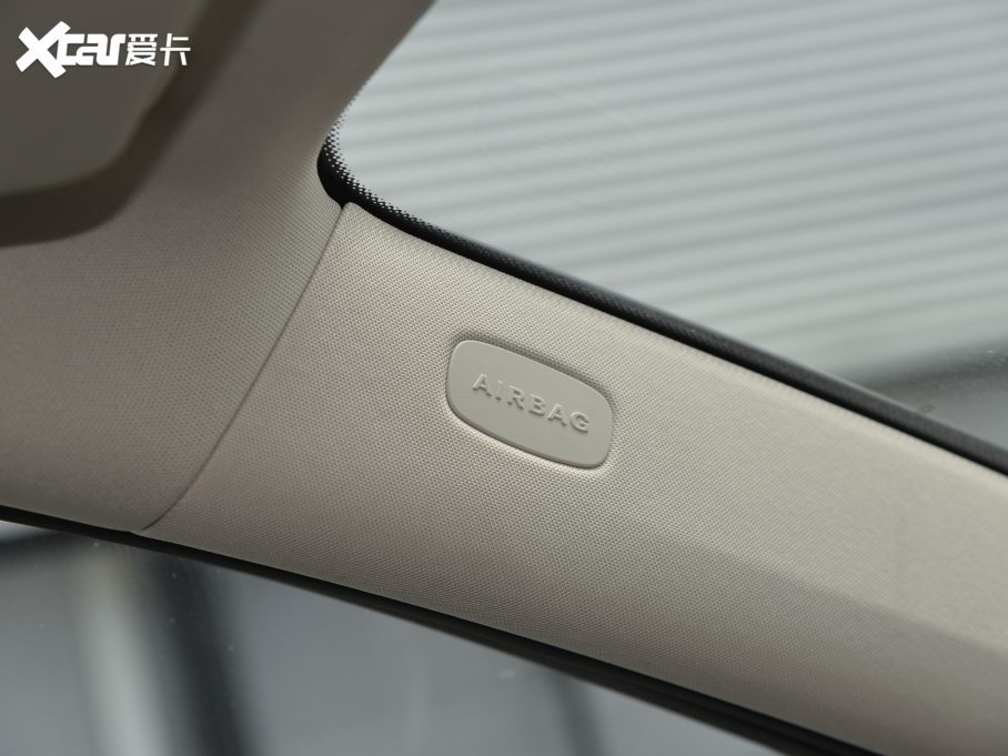 2022YE Ŀ E 300 L F