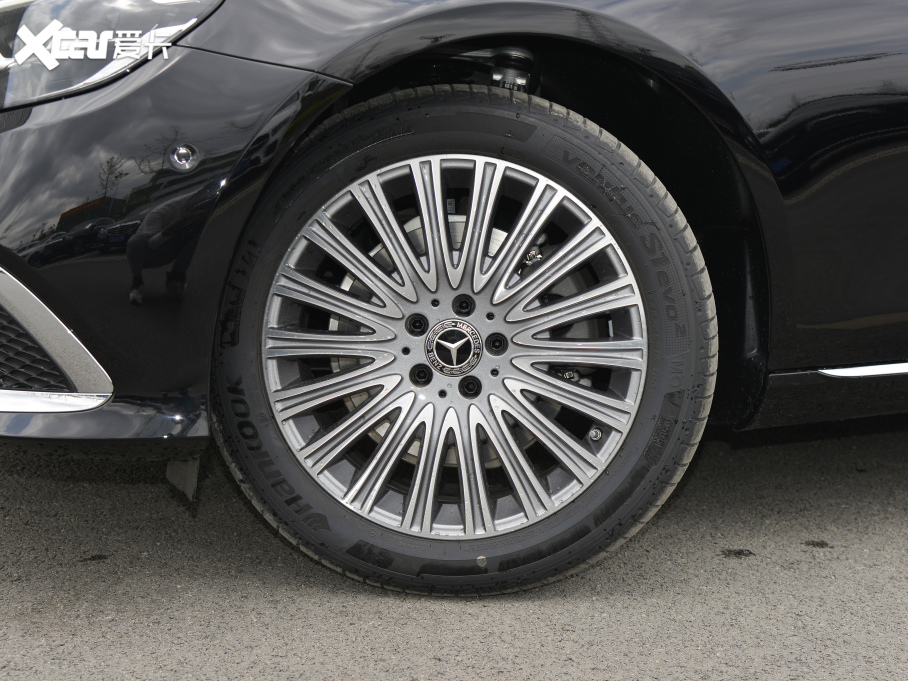 2022��YE�� �Ŀ�� E 300 L �r����