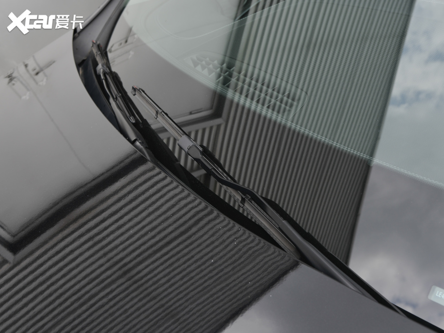 2022��YE�� �Ŀ�� E 300 L �r����