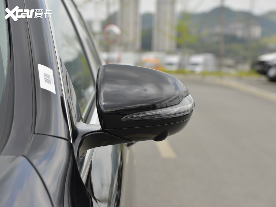 2022��YE�� �Ŀ�� E 300 L �r����