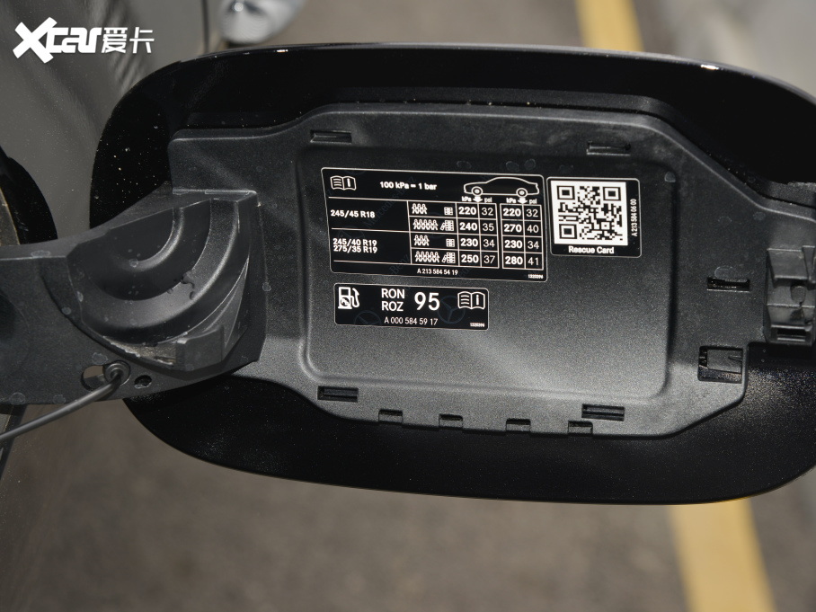 2022YE Ŀ E 300 L r