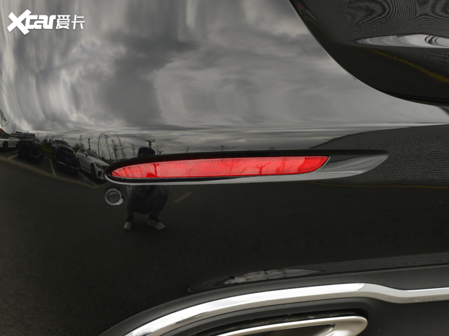 2022��YE�� �Ŀ�� E 300 L �r����