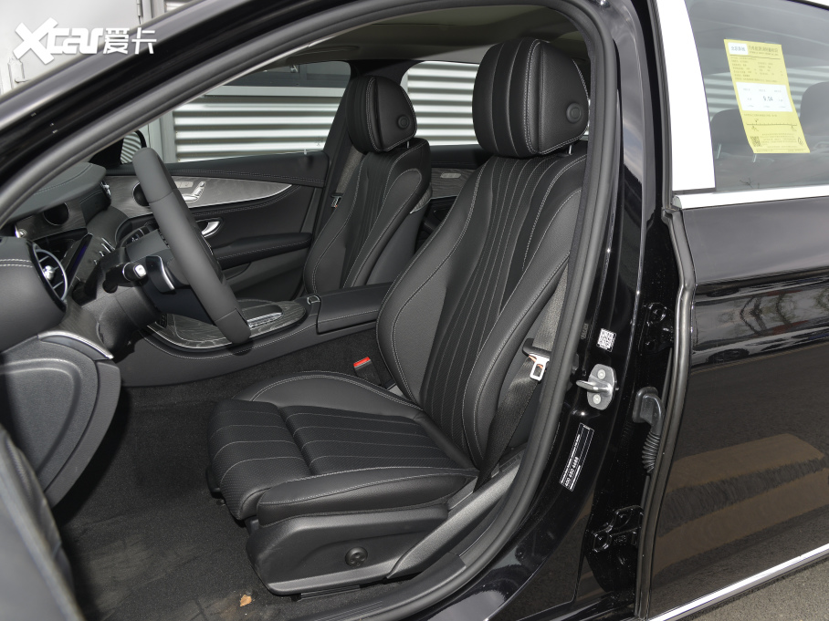 2022YE Ŀ E 300 L r