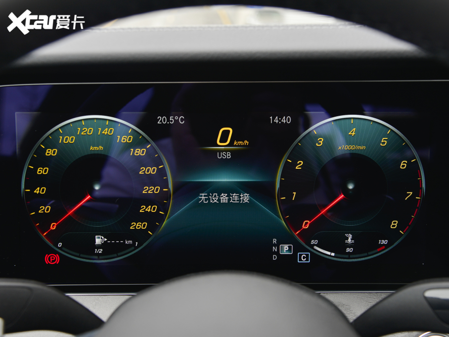 2022YE Ŀ E 300 L r