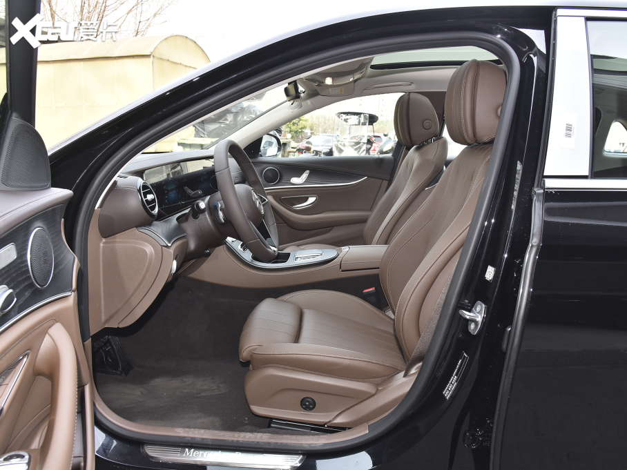 2022YE(j) Ŀ E 260 L