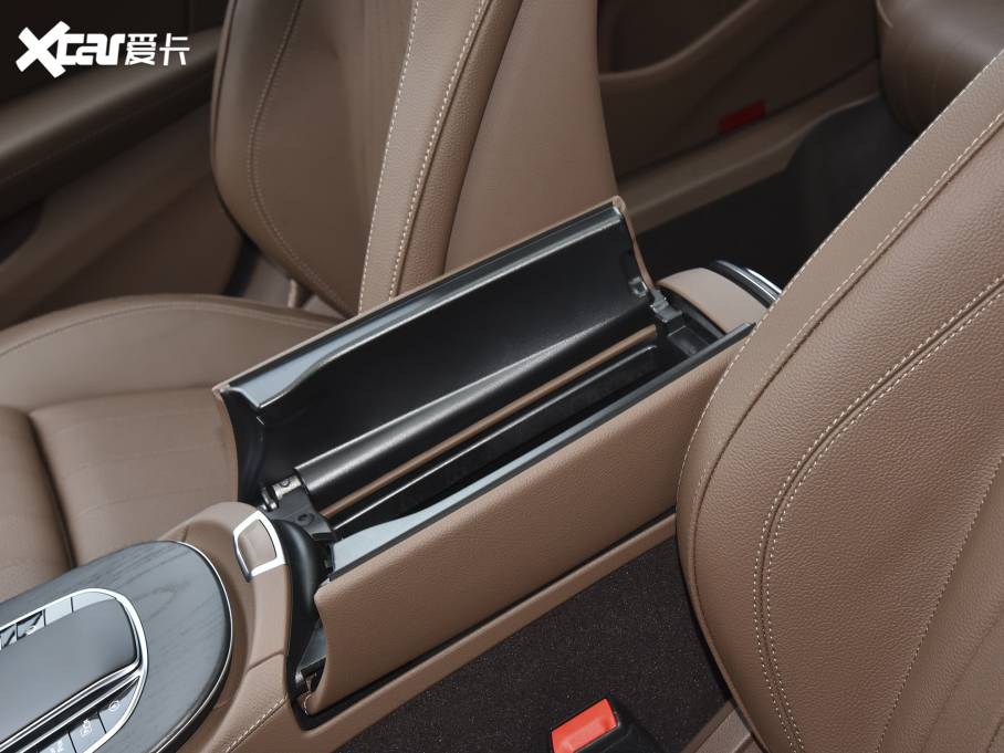 2022YE Ŀ E 260 L