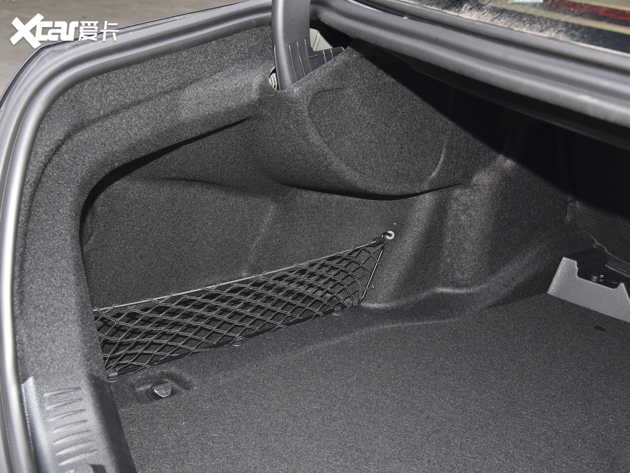 2022YE Ŀ E 260 L