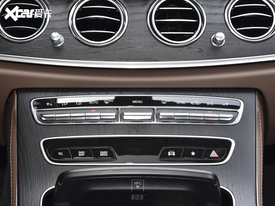 2022YE Ŀ E 260 L