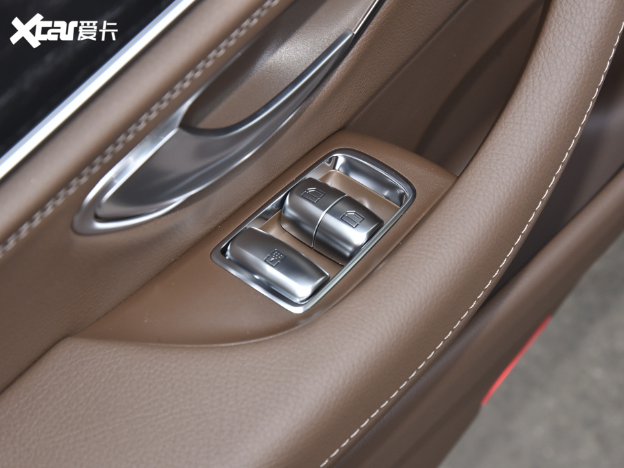 2022YE Ŀ E 260 L