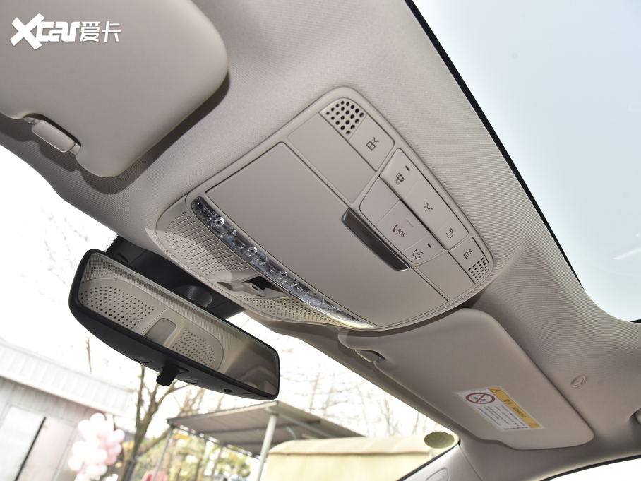 2022YE Ŀ E 260 L