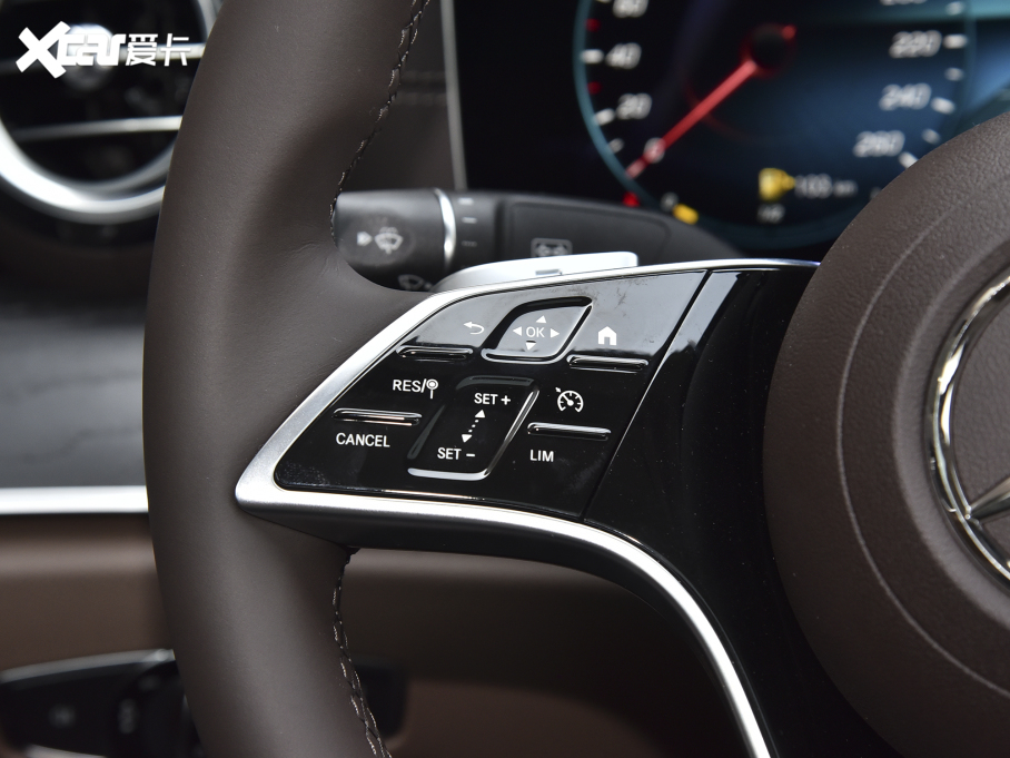 2022YE Ŀ E 260 L