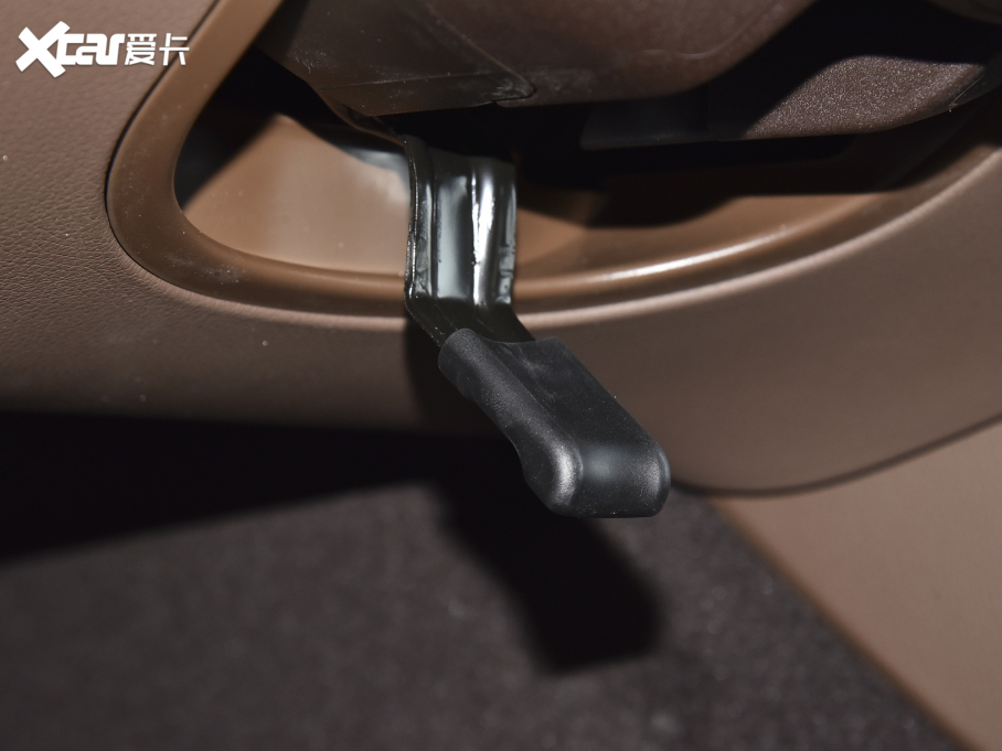 2022YE Ŀ E 260 L