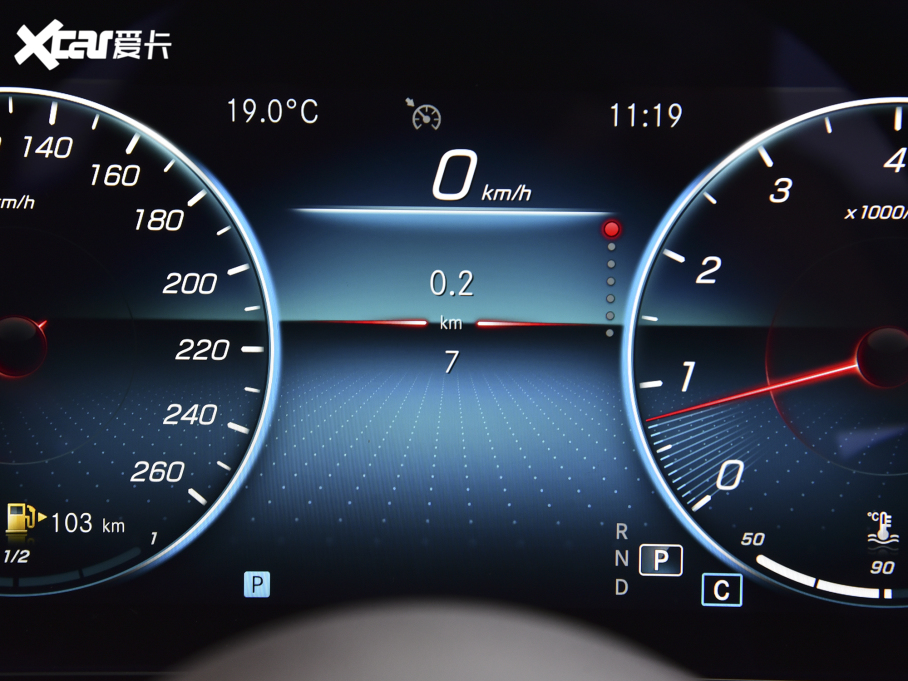 2022YE Ŀ E 260 L