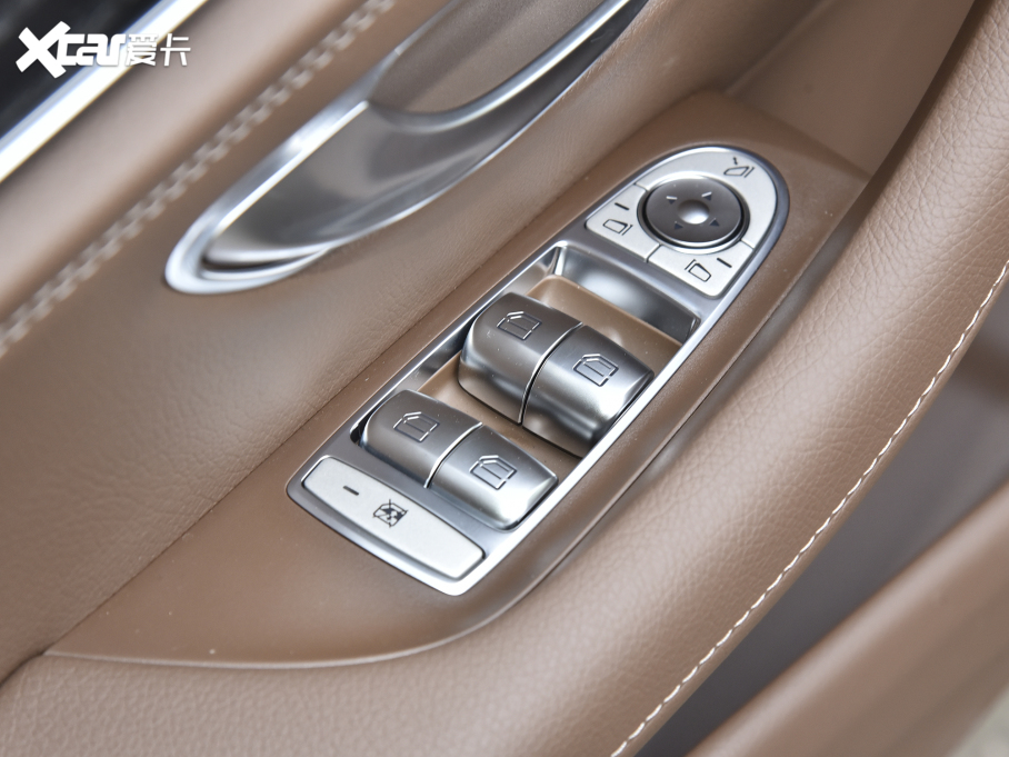 2022YE Ŀ E 260 L