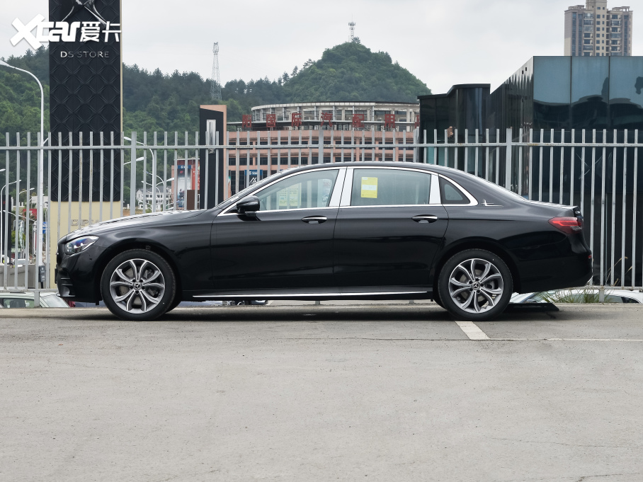 2022YE(j) Ŀ E 300 L \(yn)(dng)F