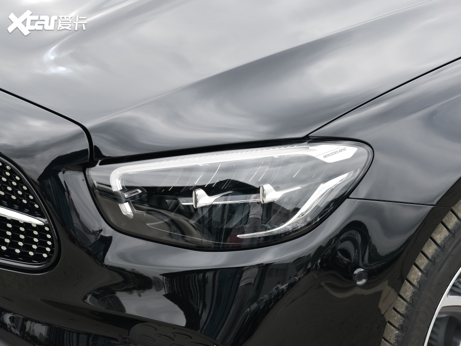 2022YE Ŀ E 300 L \F