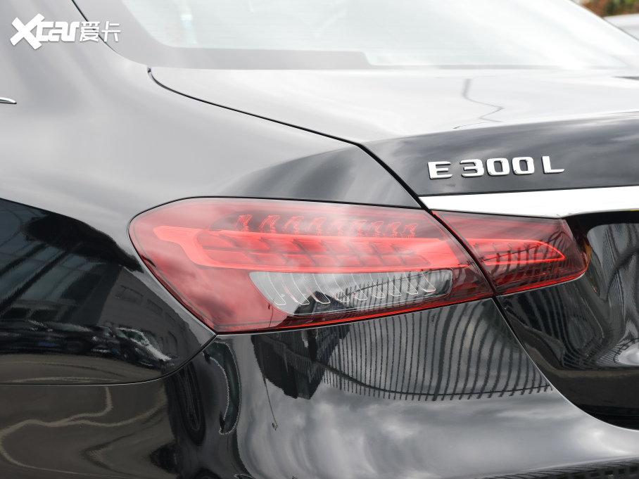 2022YE Ŀ E 300 L \F