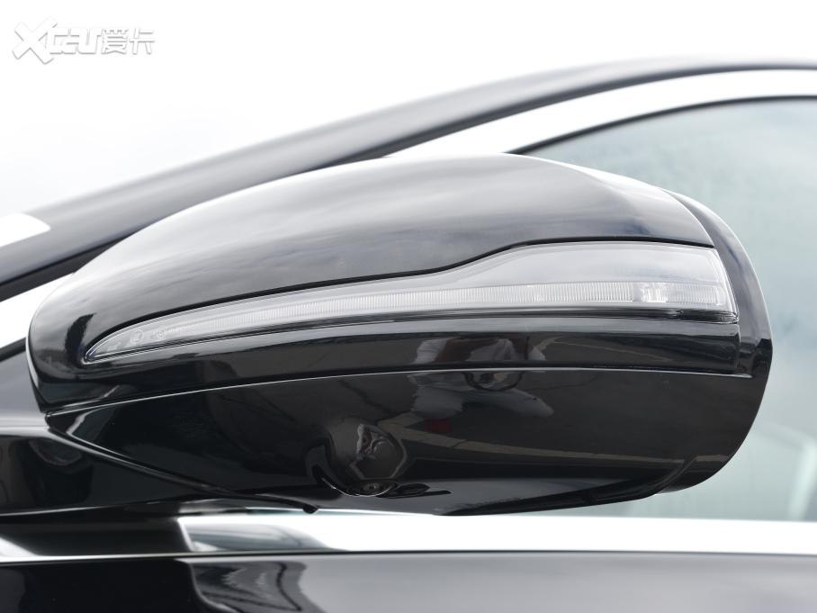 2022YE Ŀ E 300 L \F