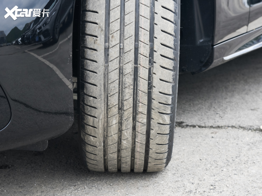 2022YE Ŀ E 300 L \F