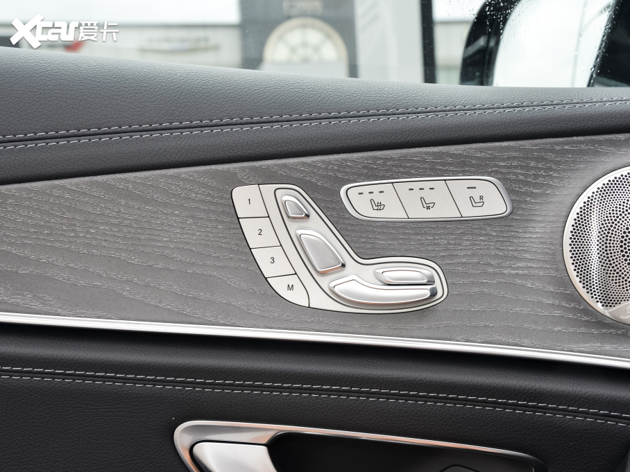 2022YE Ŀ E 300 L \F