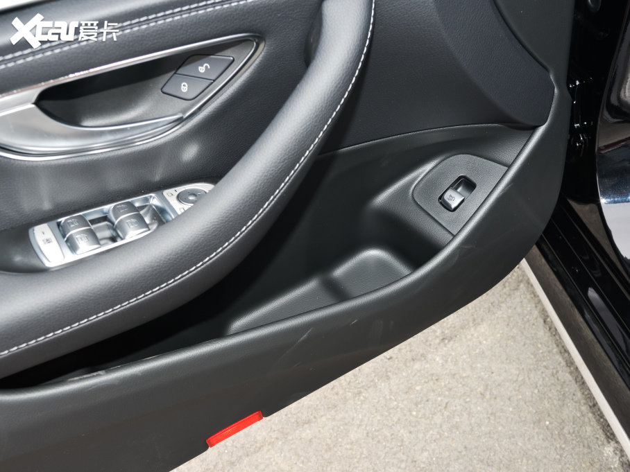 2022YE Ŀ E 300 L \F