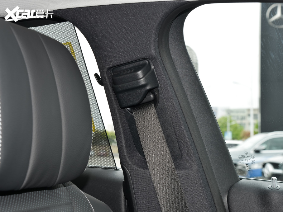 2022YE Ŀ E 300 L \F