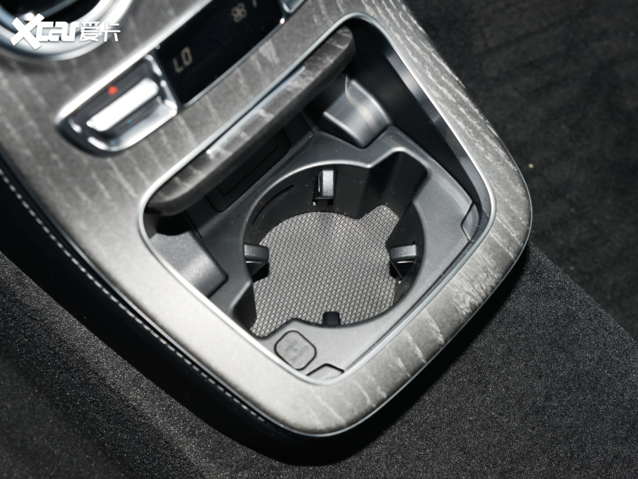 2022YE Ŀ E 300 L \F