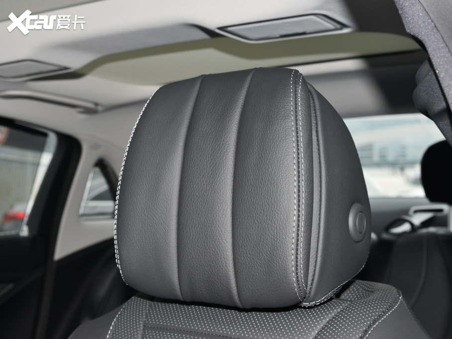 2022YE Ŀ E 300 L \F