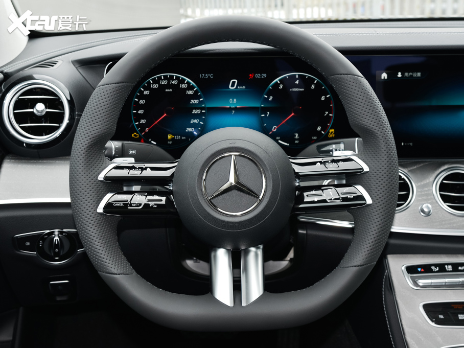 2022YE Ŀ E 300 L \F