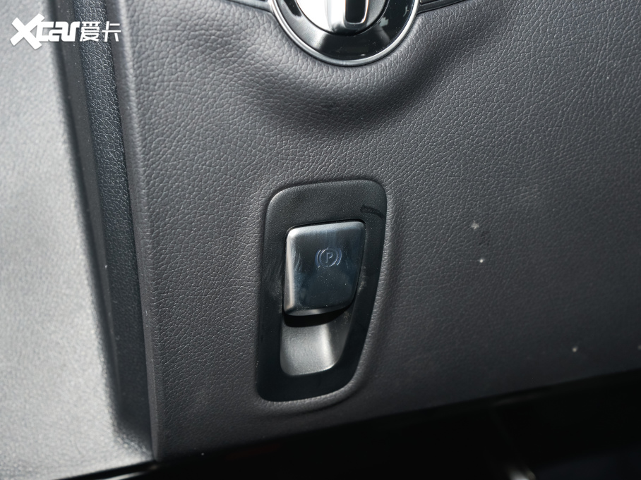 2022YE Ŀ E 300 L \F