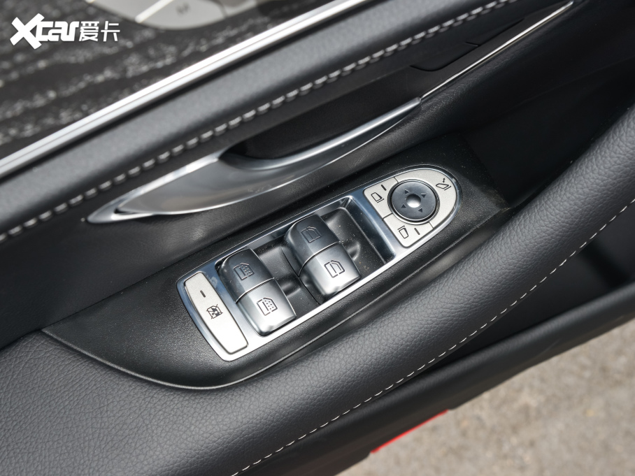 2022YE Ŀ E 300 L \F