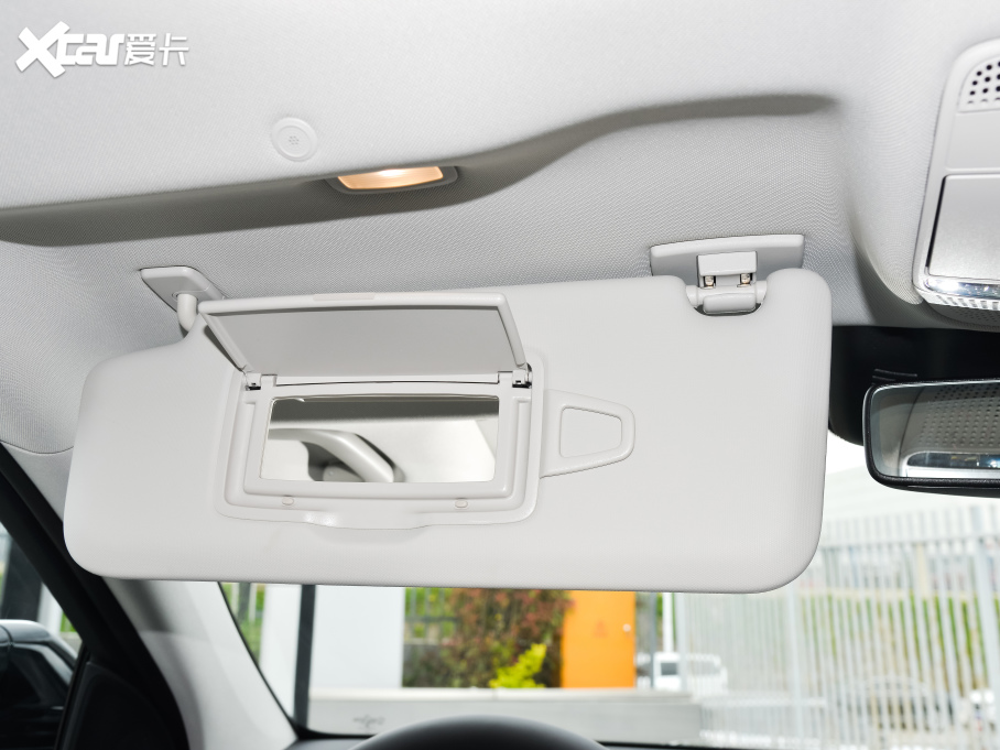 2022YE(j) Ŀ E 300 L \(yn)(dng)F