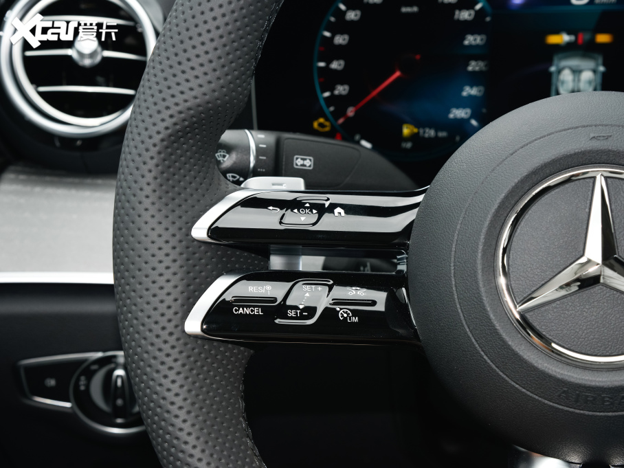 2022YE Ŀ E 300 L \F